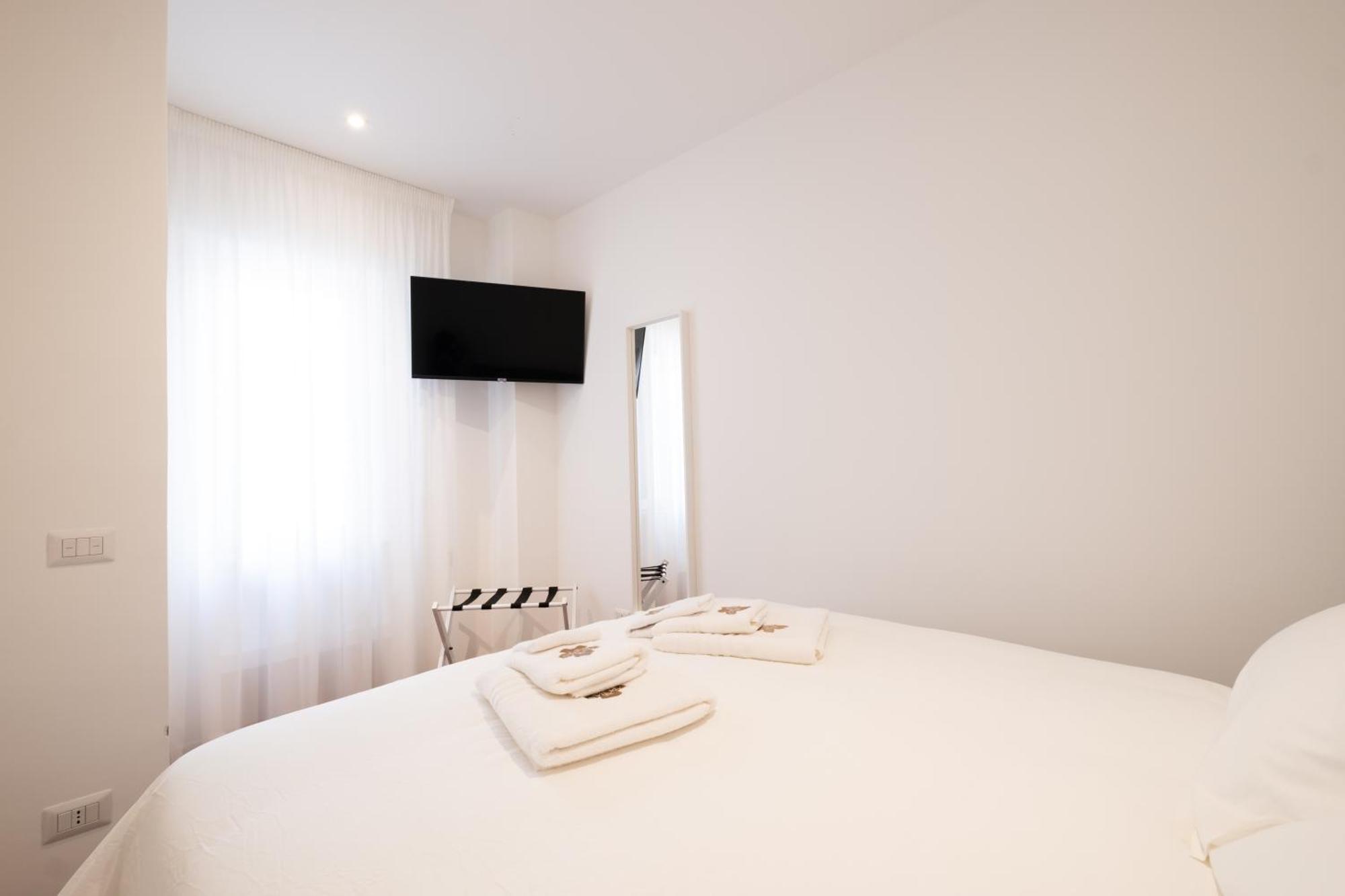 The Apulian Loft Bari - Via Celentano Exterior foto